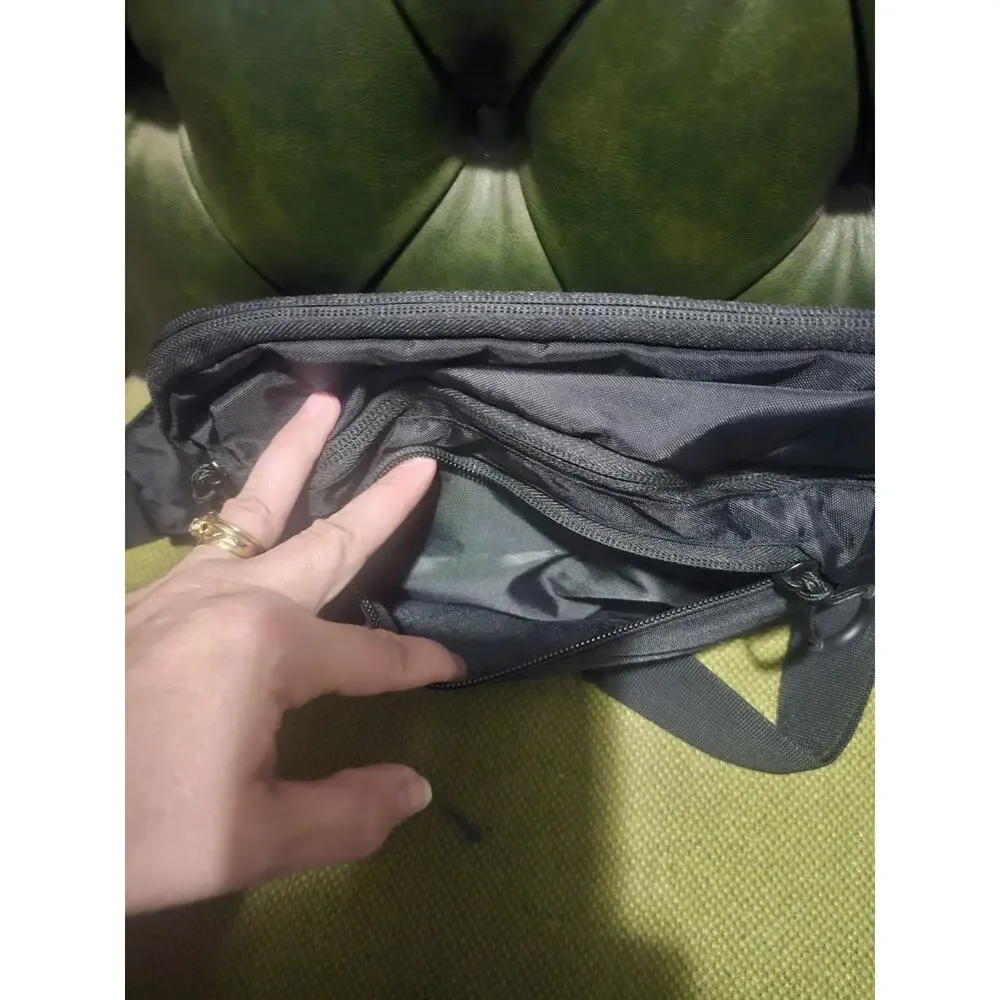 Large Concealed Carry Fanny Pack for Men or Women NIP